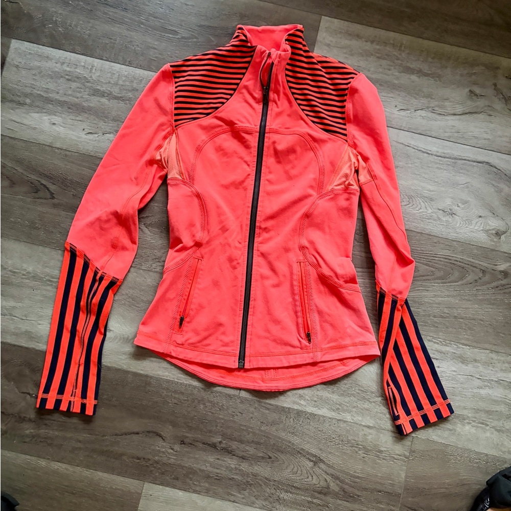 lululemon athletica Coral Pink Full-Zip Striped Sleeve Jacket